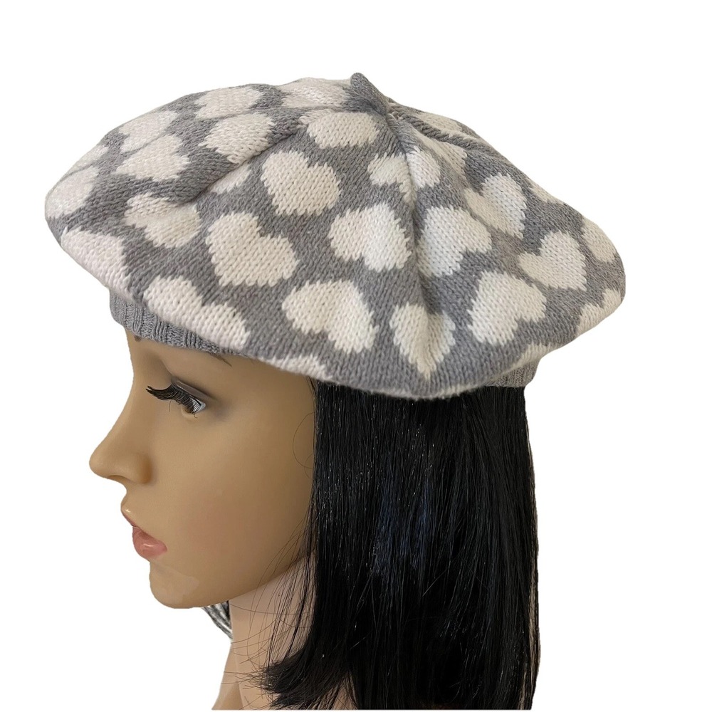 Womens Y2K Vintage Heart Knit Beret Hat Size M Gray White Parisian Retro Cozy